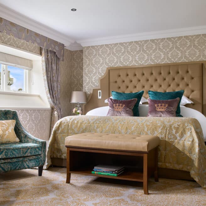 Queen Anne Classic Room Luxury Rooms Clare Dromoland Castle